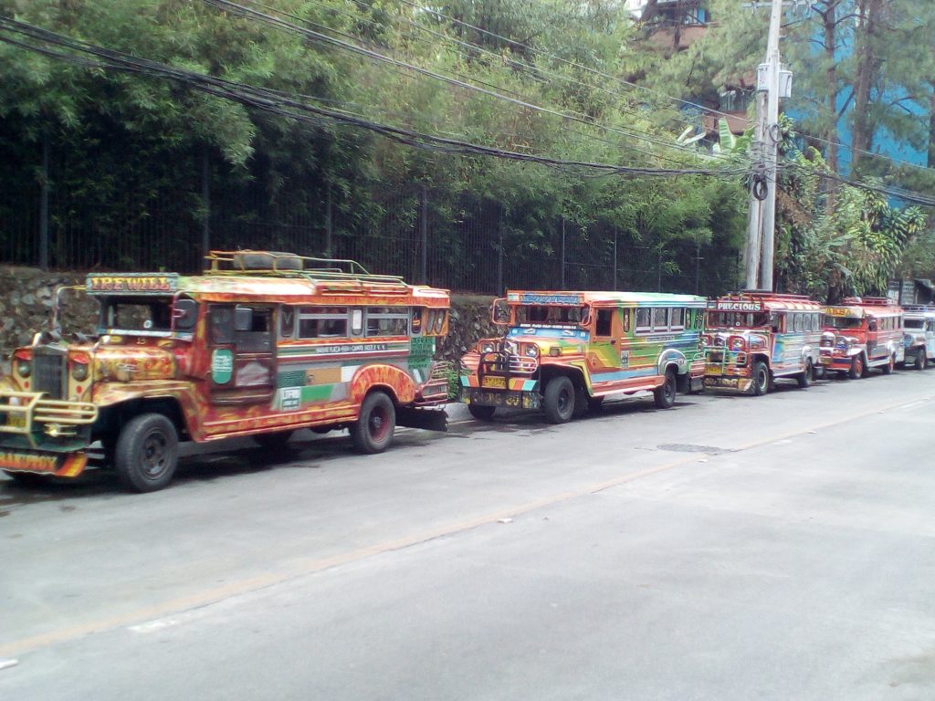 Jeepny in attesa a Baguio