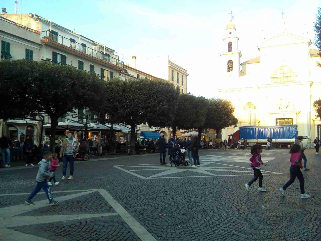 Piazza San Nicolo Pietra Ligure